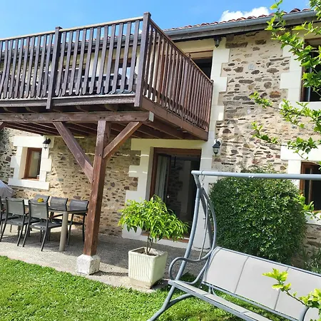 Vakantiehuis At Le Tilleul - Le Pommier Le Lindois