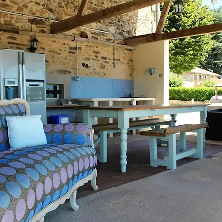 At Le Tilleul - Le Pommier Le Lindois