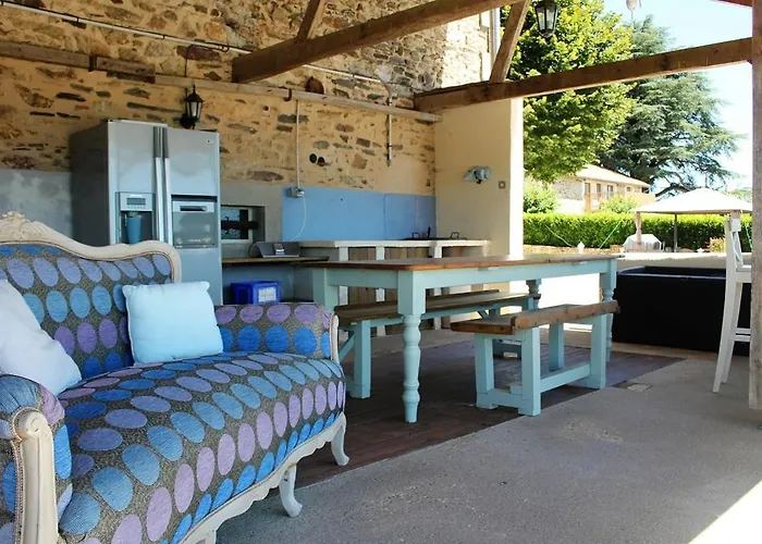 At Le Tilleul - Le Pommier Le Lindois